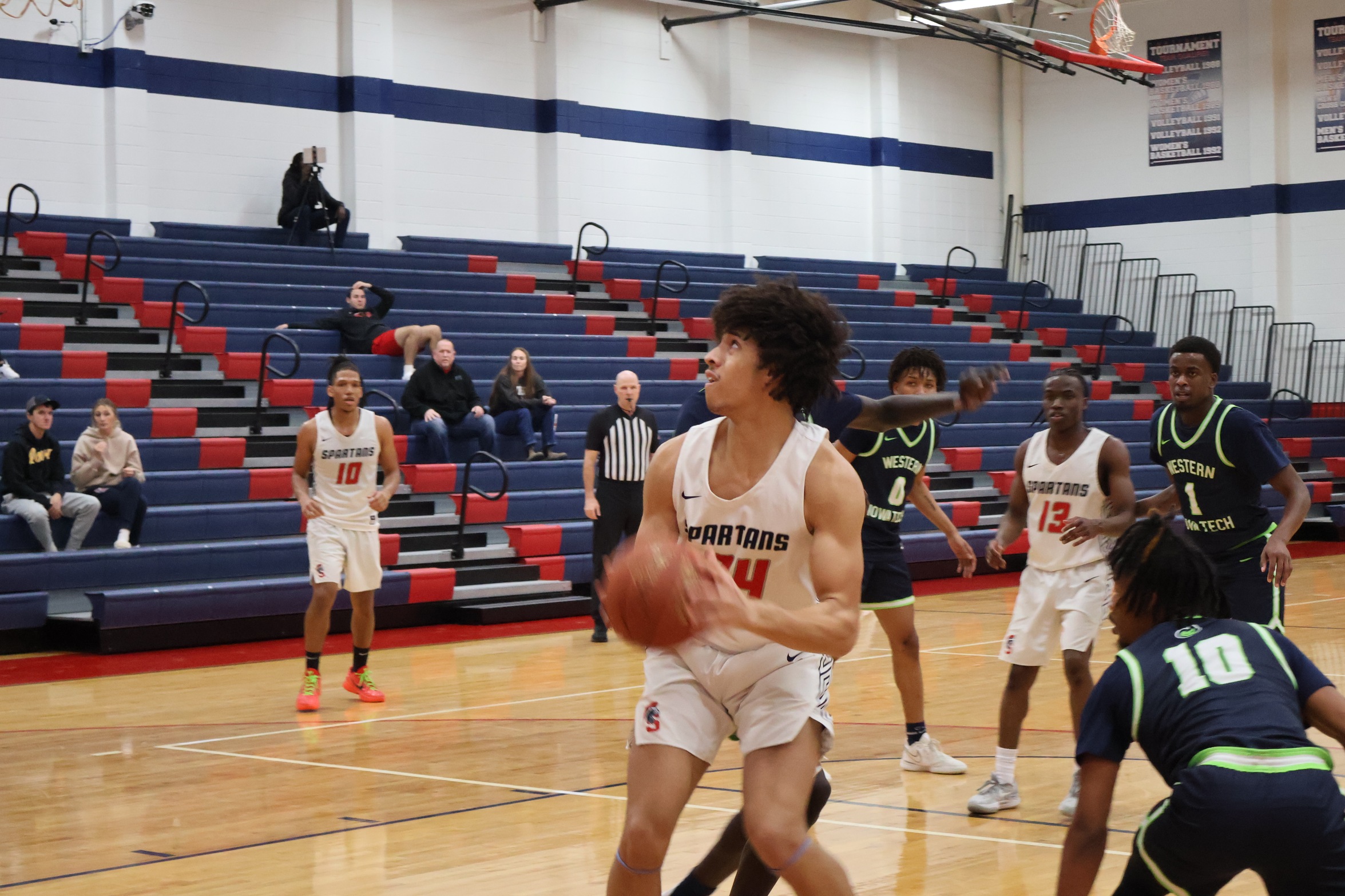 Southwestern Spartans Secure Victory Over Western Iowa Tech
