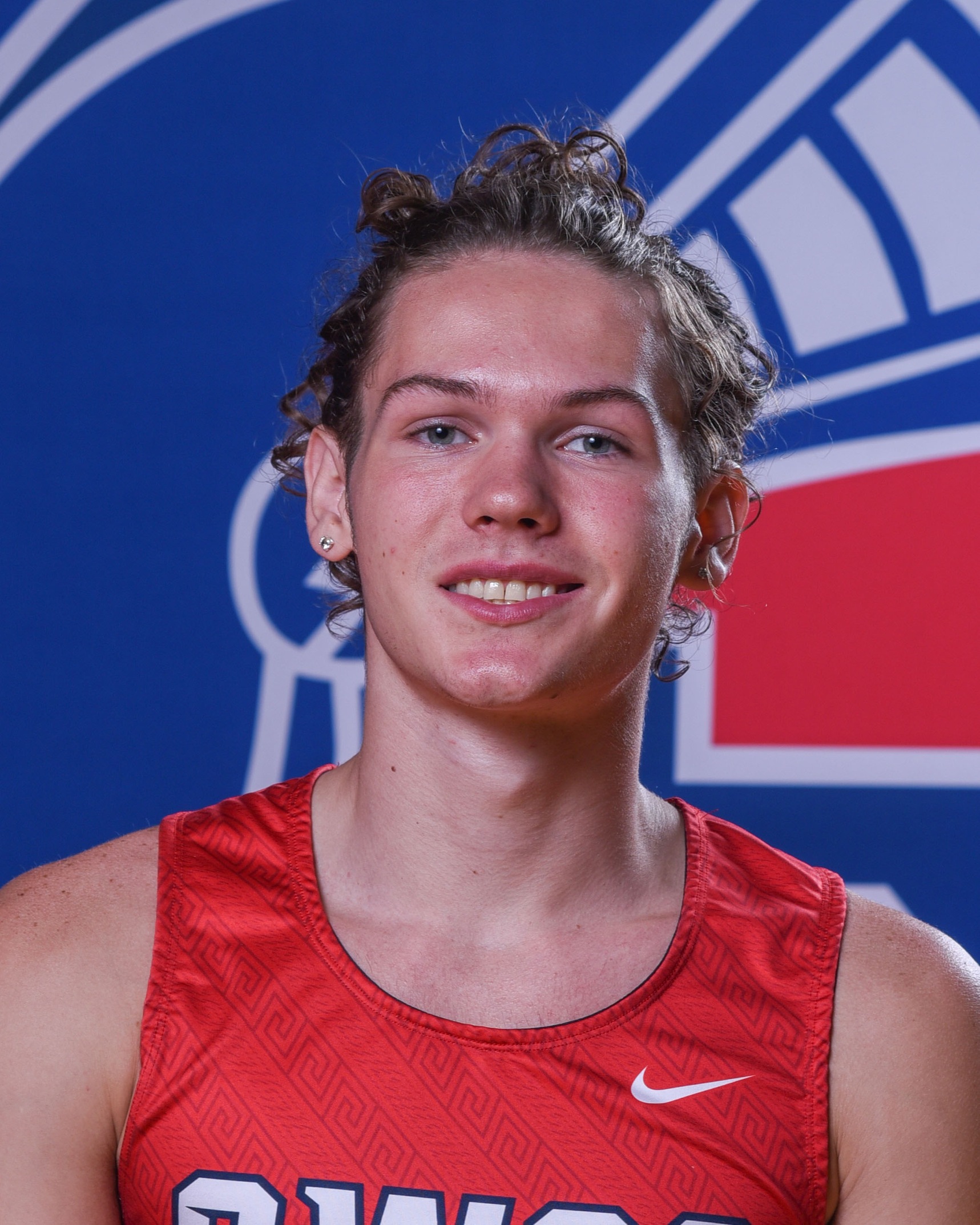 Oates, Hackett earn ICCAC All-Region Honors